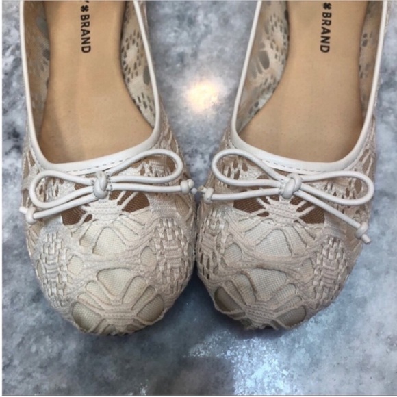 Lucky brand cream lace crochet ballet flats 8.5 - Picture 6 of 6